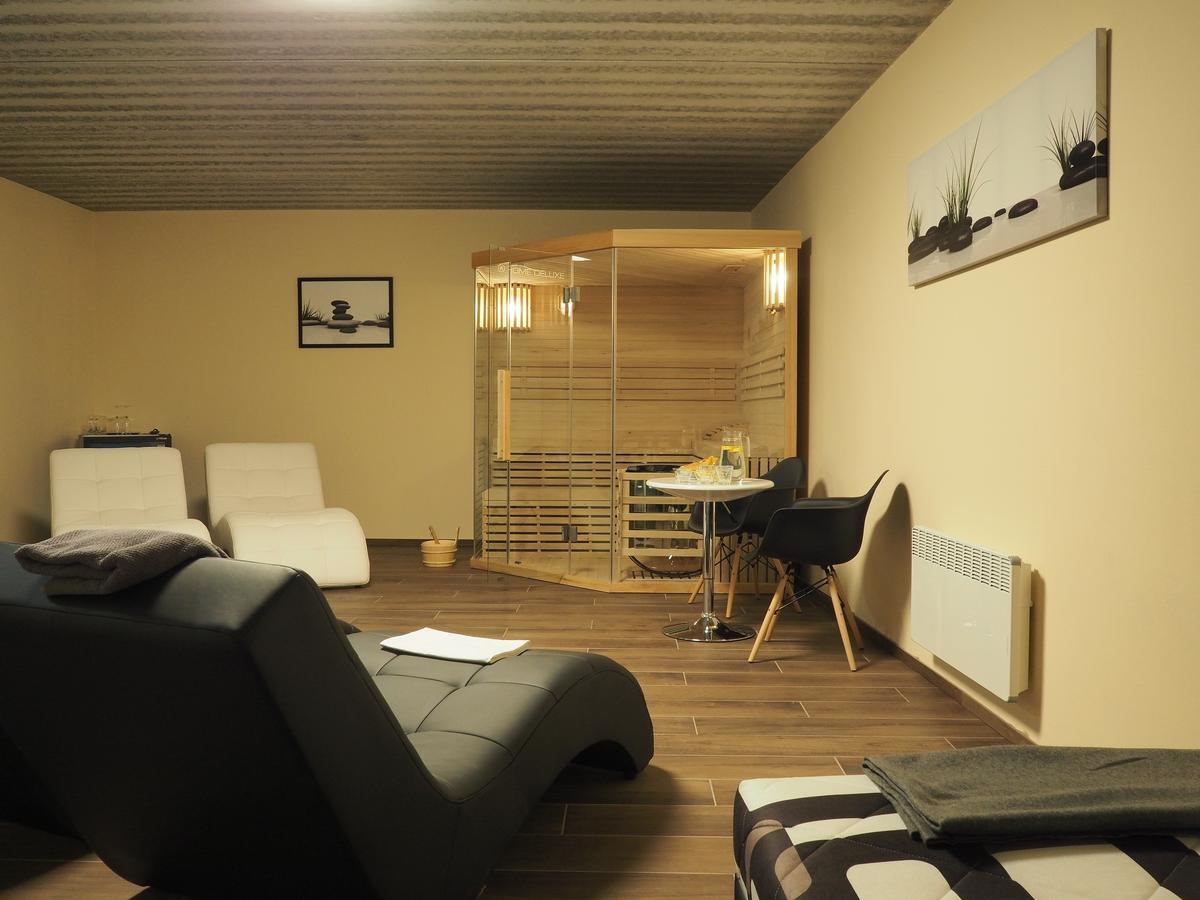 Pension Inspirace A Wellness Self Check-In Kolín Exteriör bild